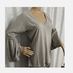 Chaser Jersey Peplum Raglan Long Sleeve Tee V-Neck Large Grey New With Tags